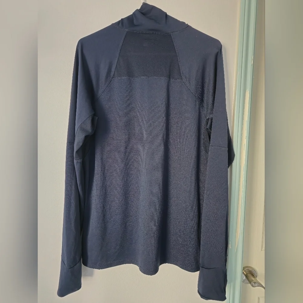 The North Face Long Sleeve Shirt Size M